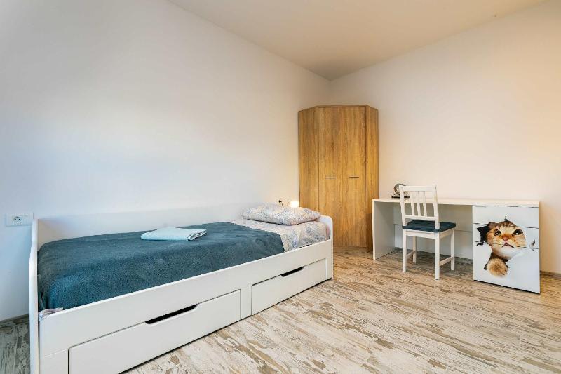 Sunset Bay apartment with pool in Medulin - image 10