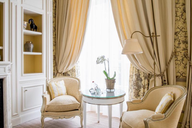 Deluxe Room - Castle image 4
