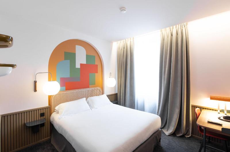 Standard Double Room image 1