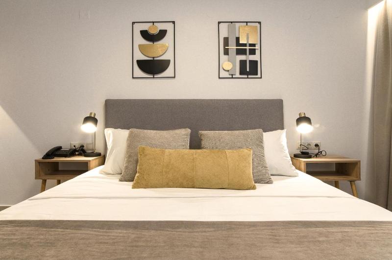 Soho Blue City Hotel - image 7