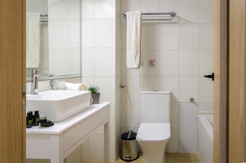 Soho Blue City Hotel - image 3