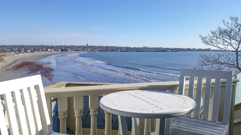 Martha's Vineyard Ocean Villa image 3