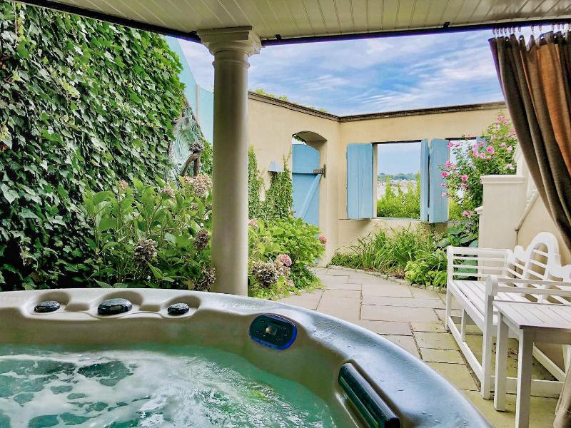 Nantucket - Ocean Villa  image 2