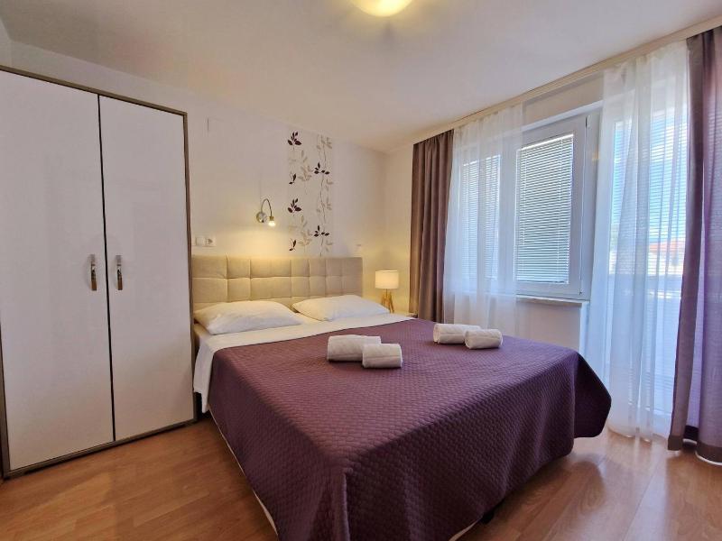 Apartment image 4