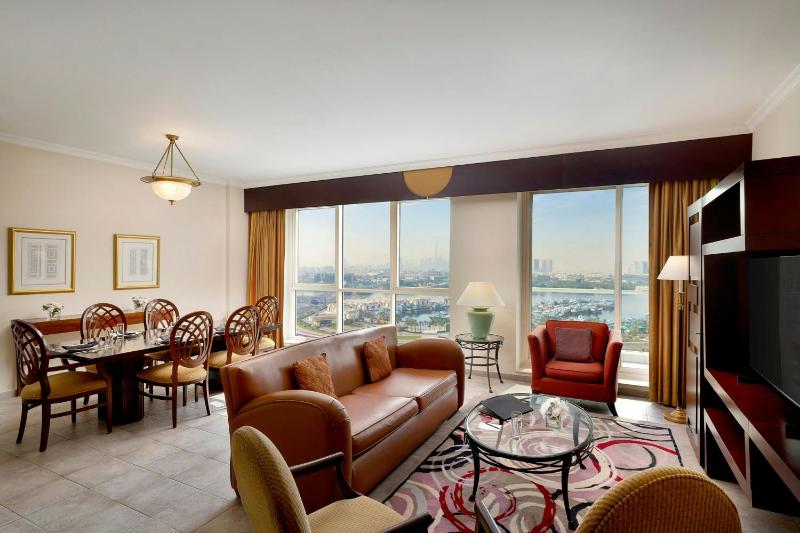 Two-Bedroom Suite image 4