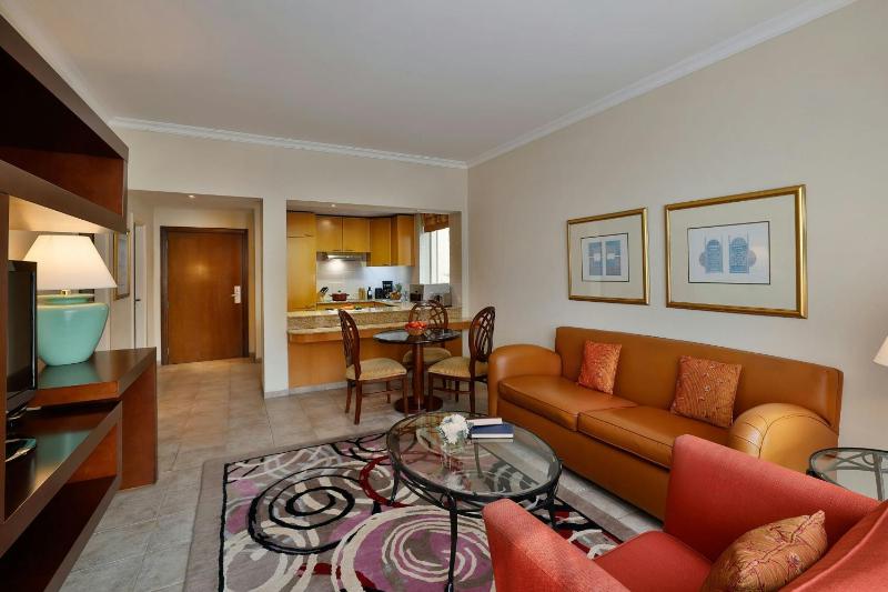 One-Bedroom Apartment image 3