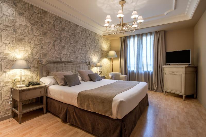 Double or Twin Room image 1