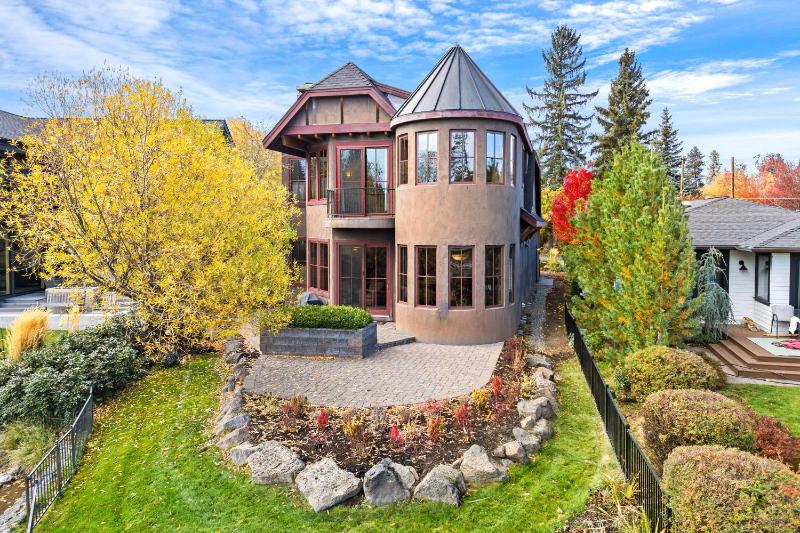 Drake Park Villa - image 28