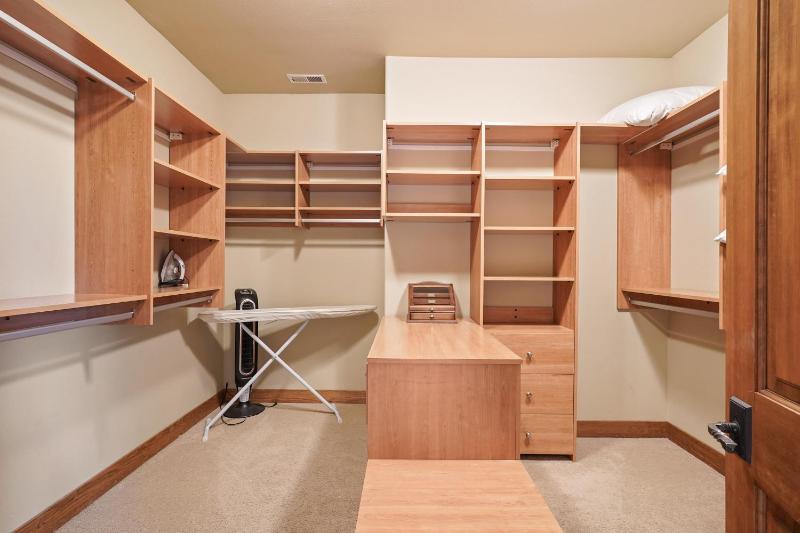 Drake Park Villa - image 41