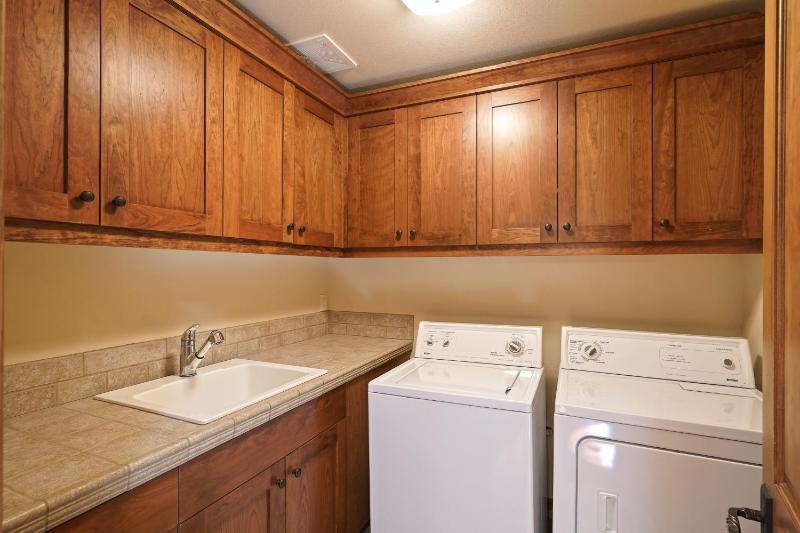 Drake Park Villa - image 50