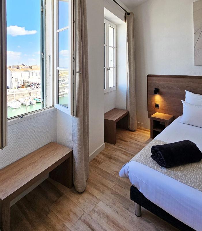 Superior Double Room - Harbour image 3