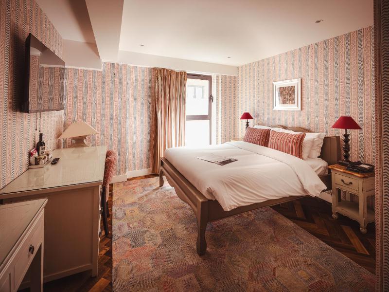 Double Room image 4