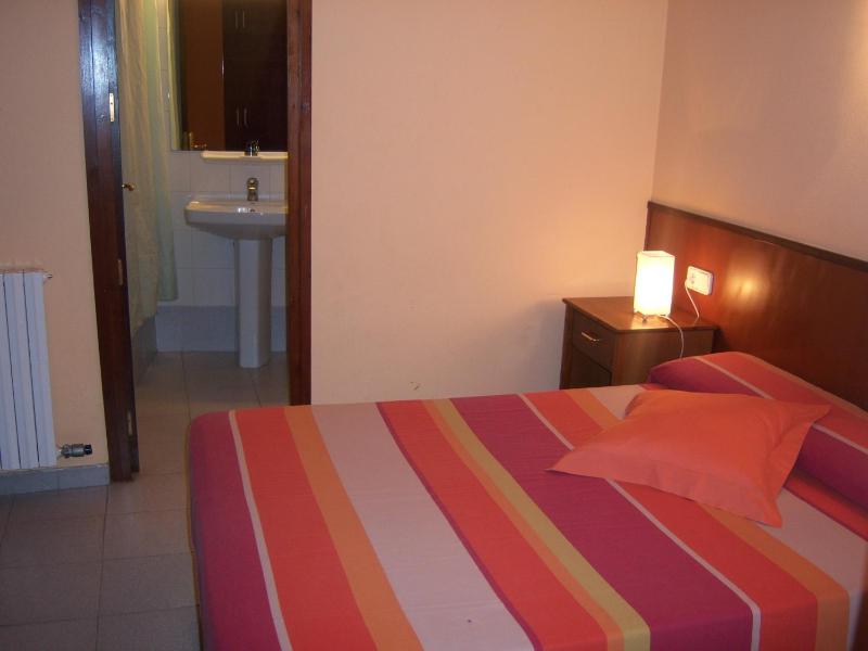 Double or Twin Room image 4