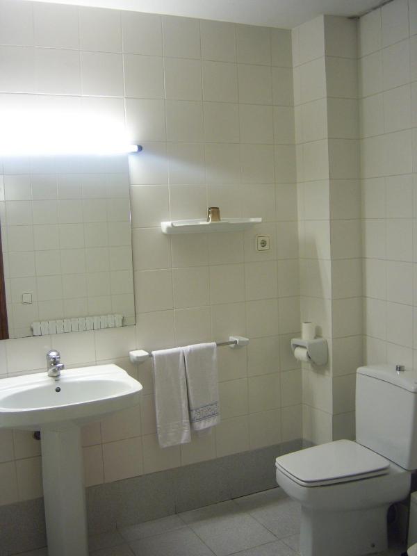 Double or Twin Room image 3