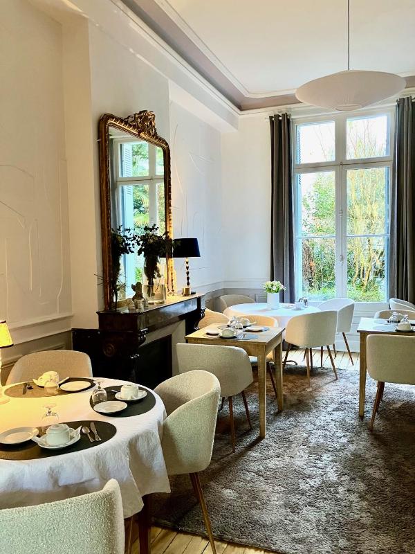 Hotel Val De Loire - image 1