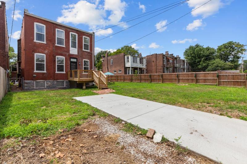 Red Brick Hideaway - image 6