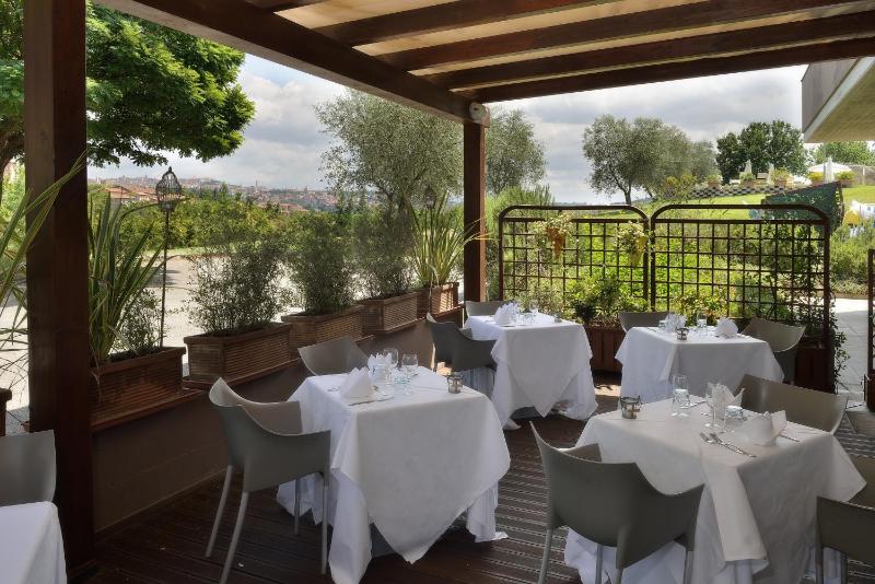 La Meridiana Bleisure Hotel - image 21