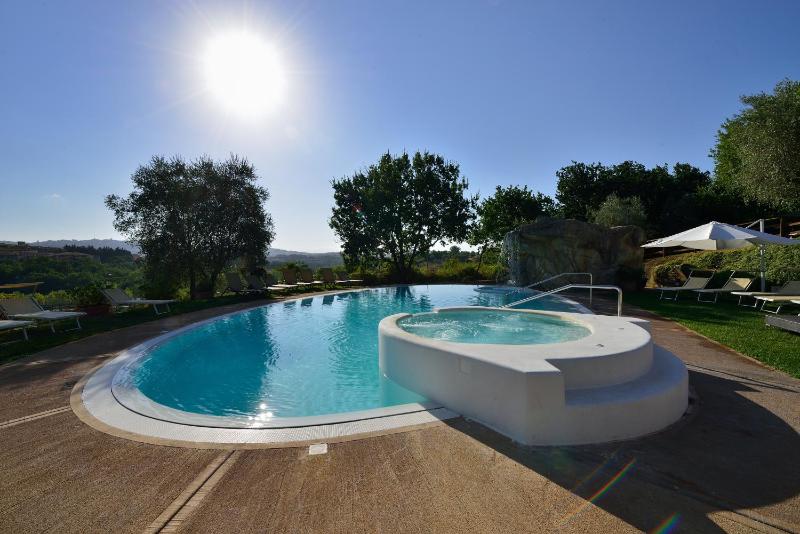 La Meridiana Bleisure Hotel - image 43