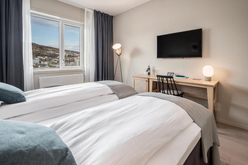 Standard Double or Twin Room image 3