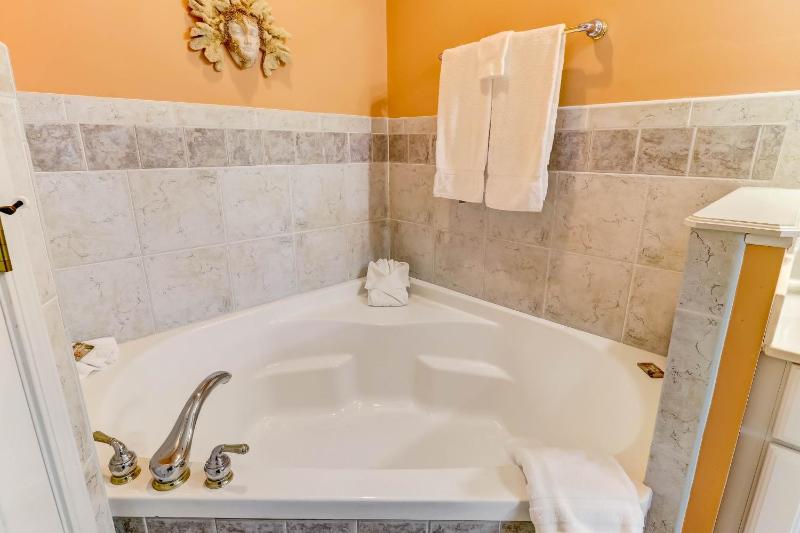 245 S Fletcher Ave - image 44