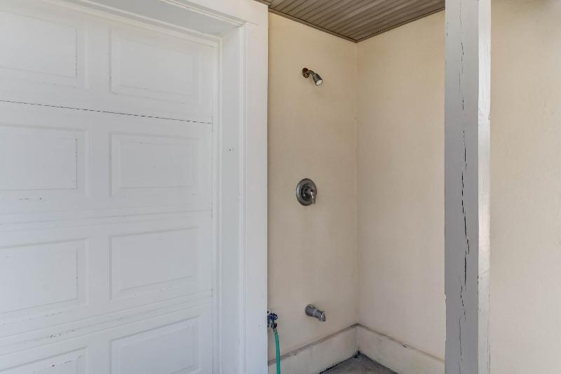 245 S Fletcher Ave - image 32