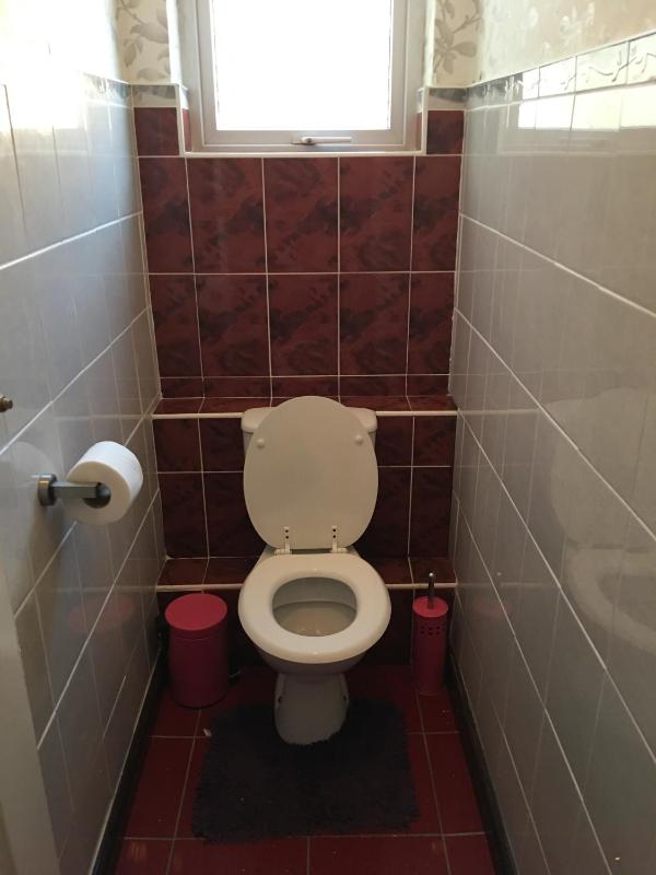 Single Room with Shared Bathroom and Toilet image 4