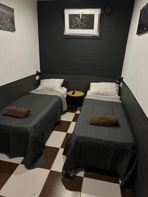 Budget Twin Room image 1