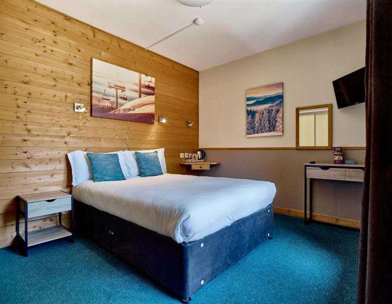 Double Room image 3