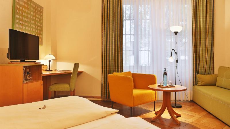 Superior Double Room image 2