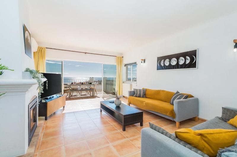 Casa Londamba Meia Praia Beach - image 16