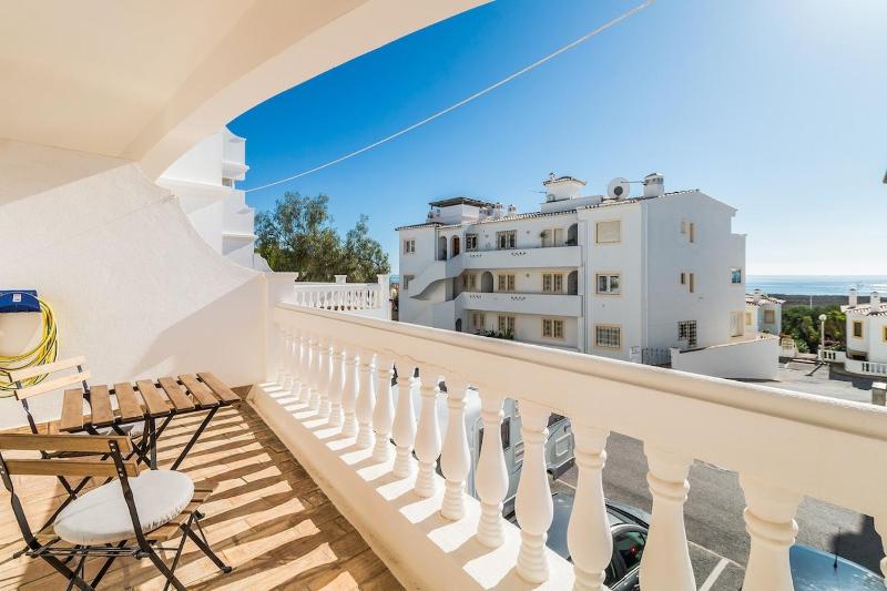Casa Londamba Meia Praia Beach - image 15
