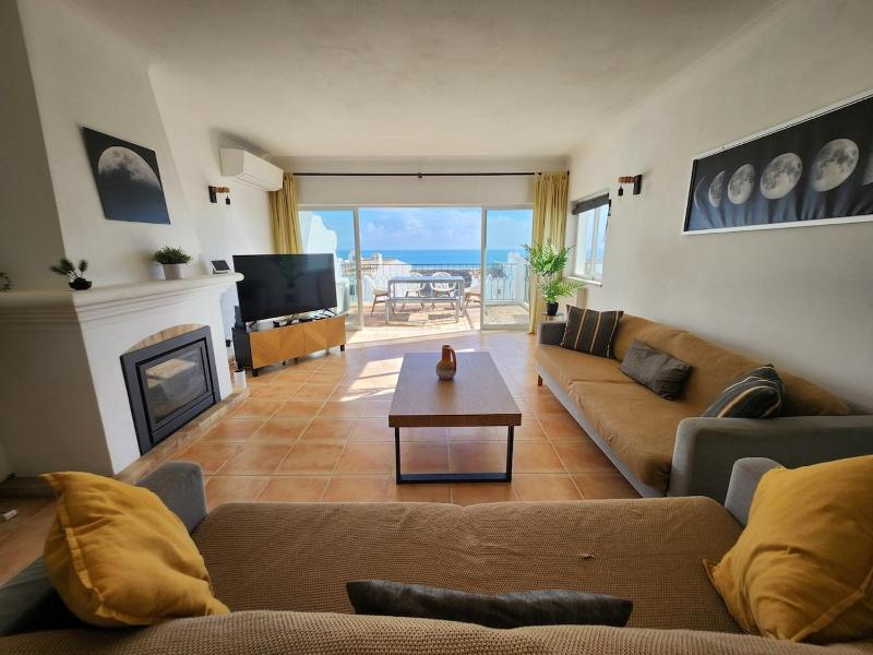 Casa Londamba Meia Praia Beach - image 21
