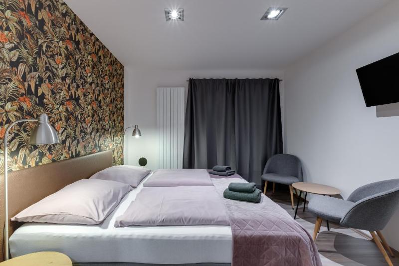 VV hotel & apartments - image 2