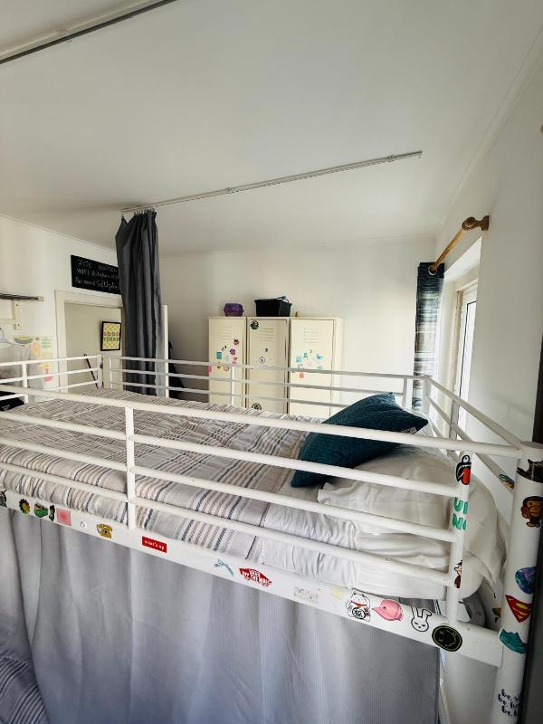 Bed in 6-Bed Mixed Dormitory Room image 1