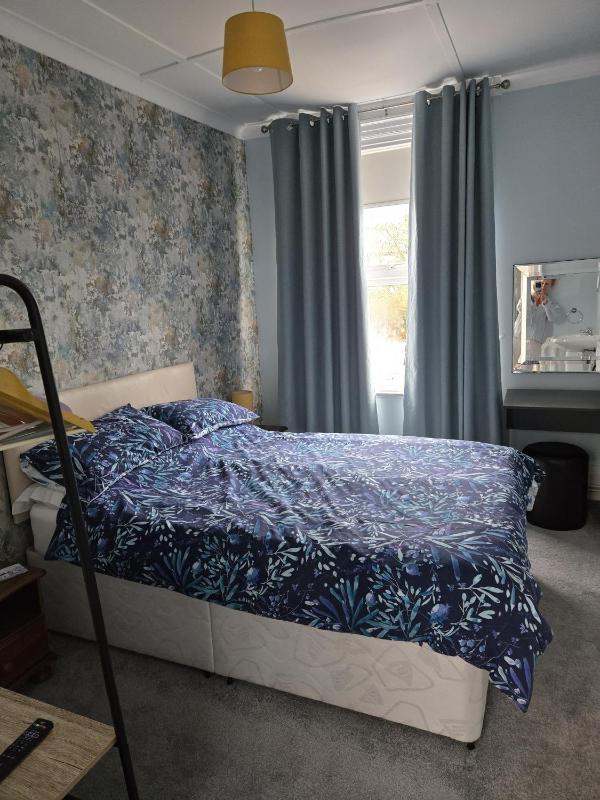 Standard Double Room with Private External Bathroom image 1