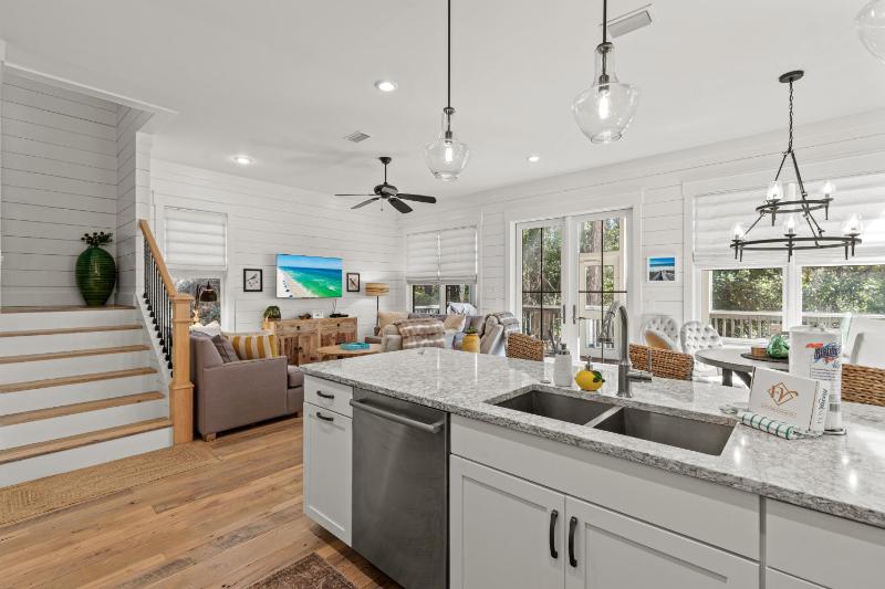 The Best of Both Worlds at Seagrove Serenity - image 22