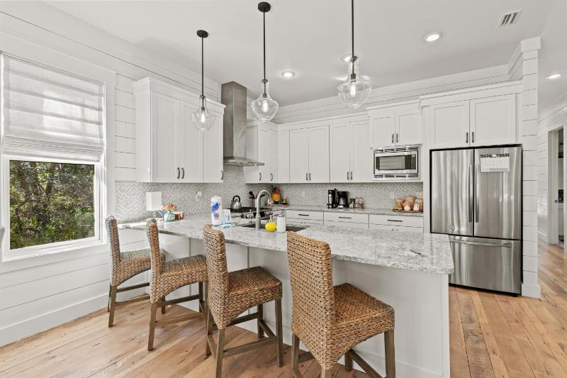 The Best of Both Worlds at Seagrove Serenity - image 11