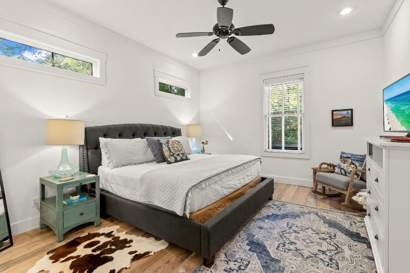 The Best of Both Worlds at Seagrove Serenity - image 16