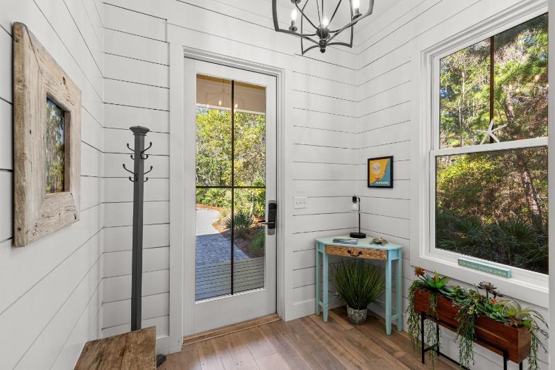 The Best of Both Worlds at Seagrove Serenity - image 44