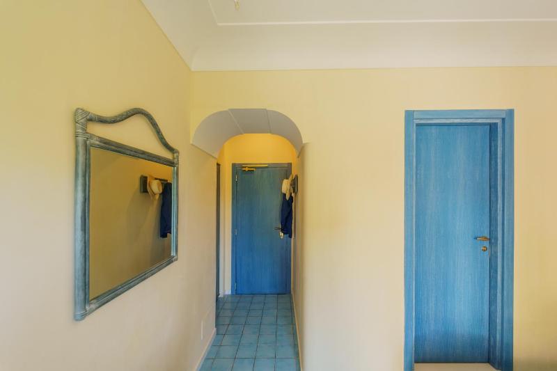 Superior Double or Twin Room image 4