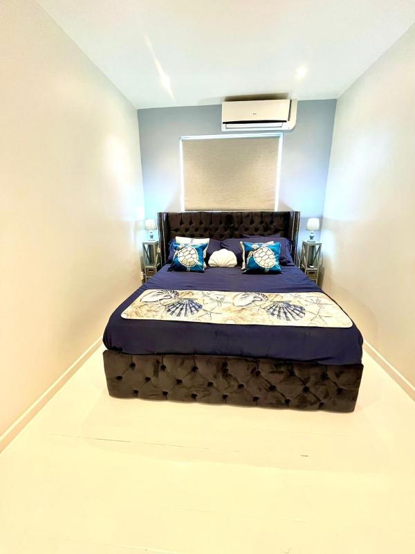 Blue Icon Apartment at Mambo Beach with pool - image 48
