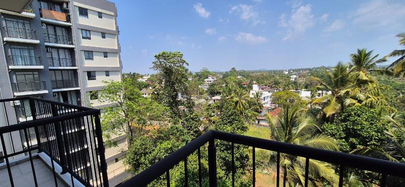 Jays Apartment Viyathpura - image 1