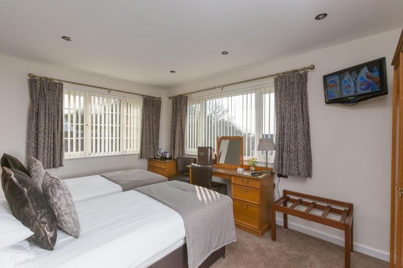 Standard Double or Twin Room image 1