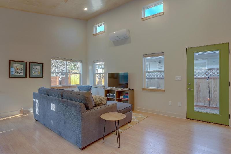 Mod Pod - image 6