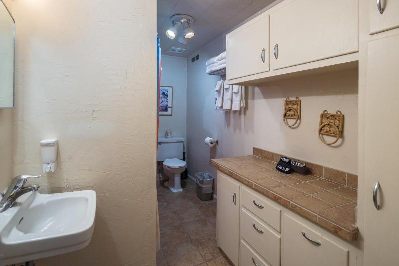 Apache Motel - image 25