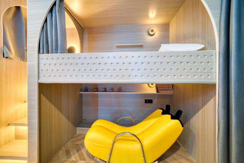 Star City Z Joint E-Sports Hotel - image 4