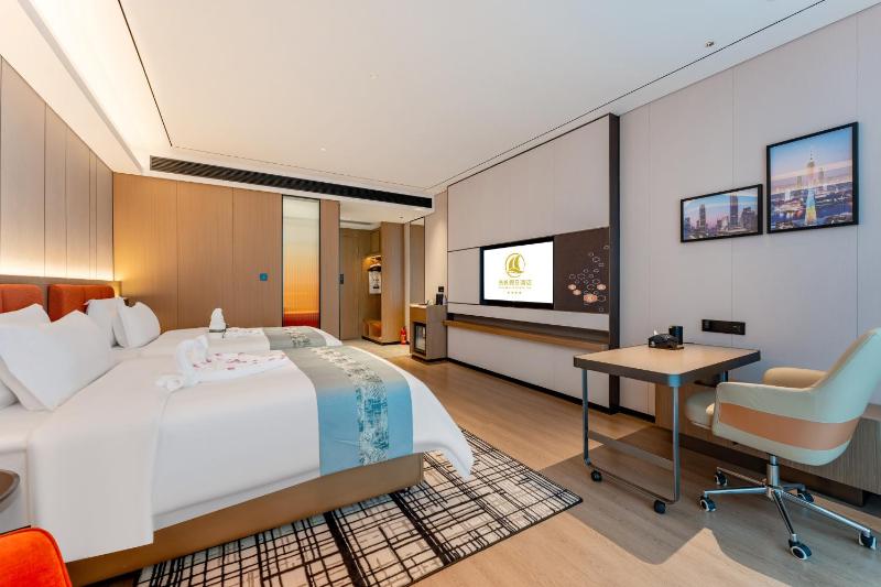 Liang Fan Holiday Inn - image 13