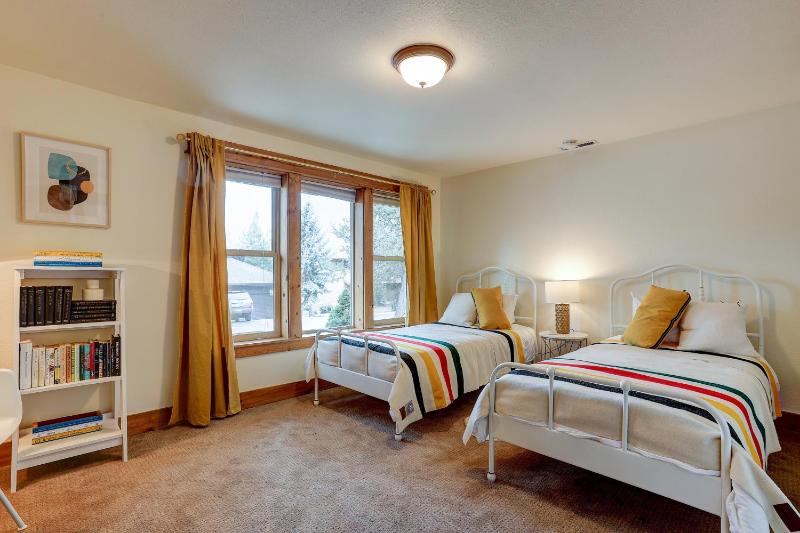 The Bend House - image 31