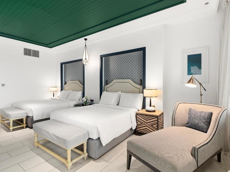 Family Room - Beach Front image 4