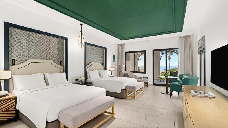 Family Room - Beach Front image 3